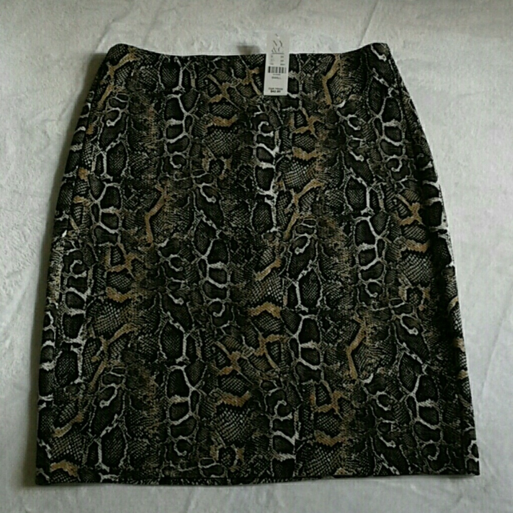 Animal print pencil skirt Size S